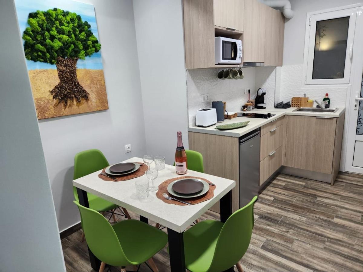 Cozy Apartment Metaxourgeio Greendom Athens Exterior photo
